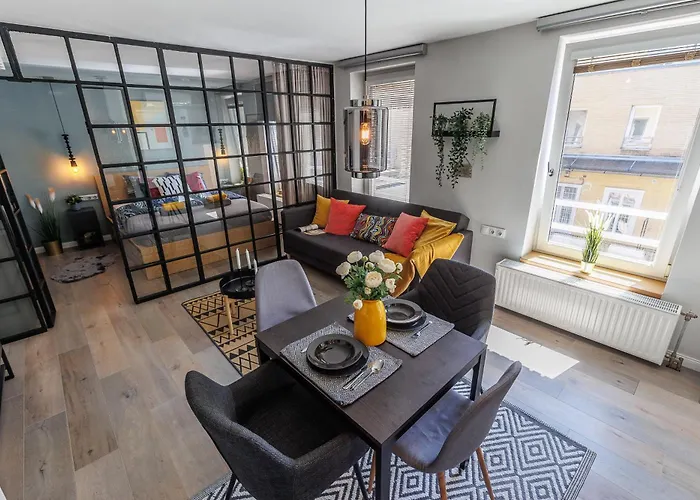 Little Treasure At Liszt With Free Parking Apartment *