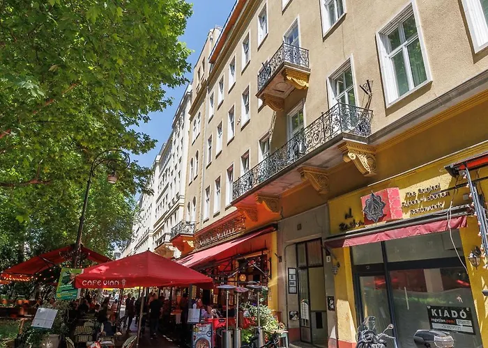 Little Treasure At Liszt With Free Parking Budapest